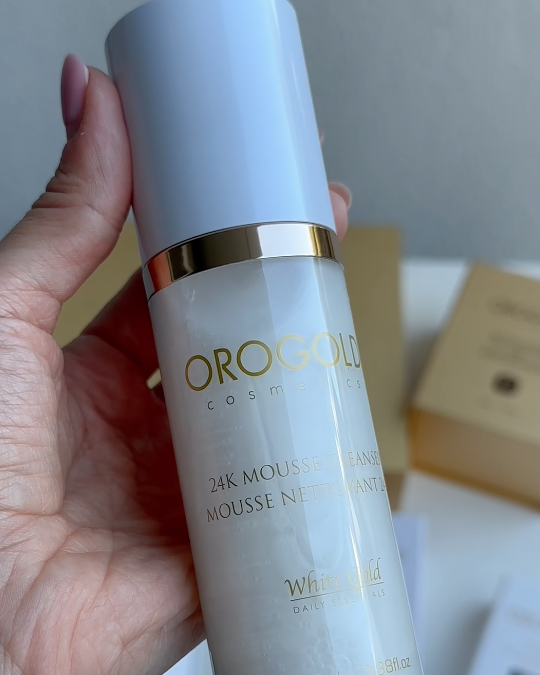 Image #3 from Meera Pierce